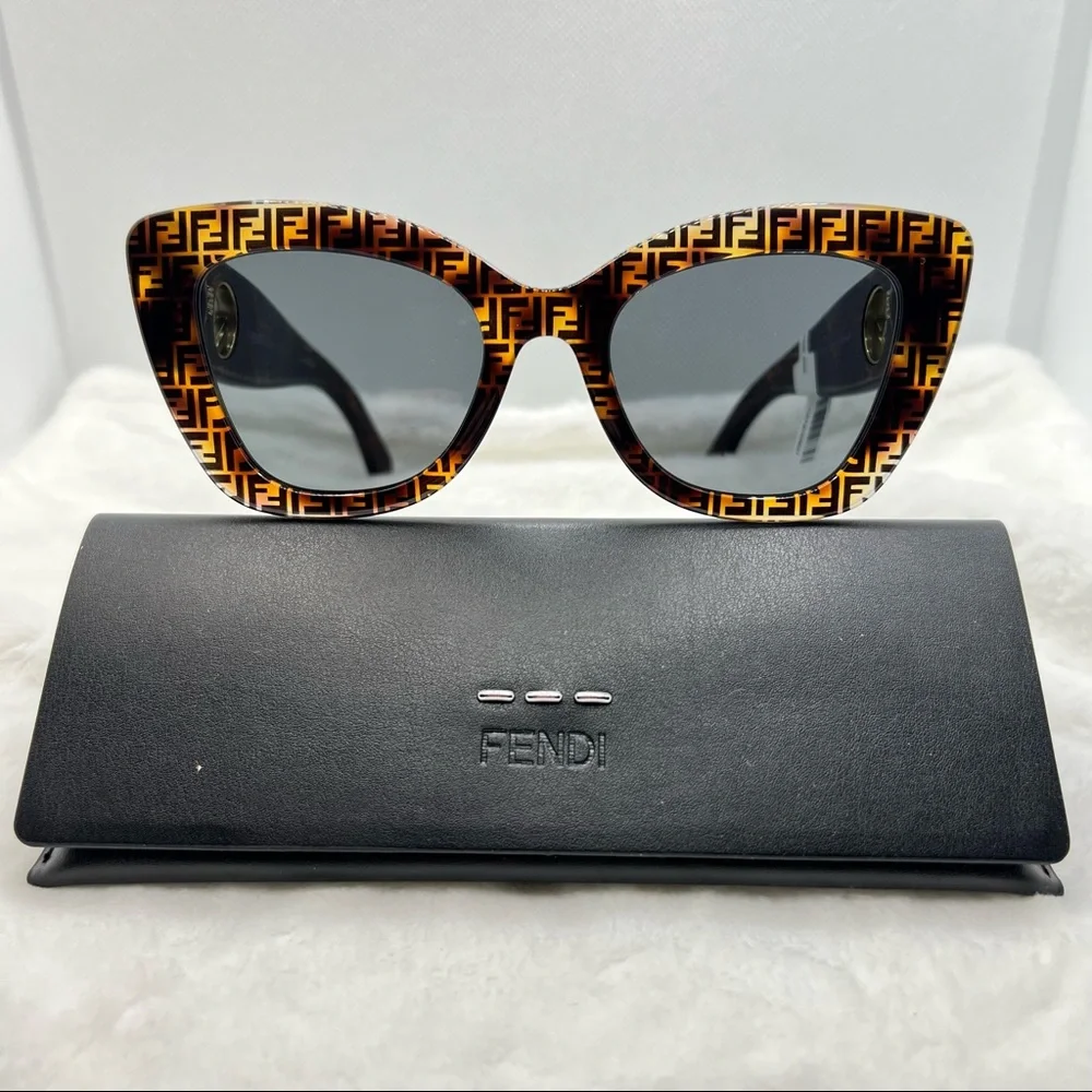 Fendi Sunglasses New Authentic Cat-eye Logo - Picture 2 of 9